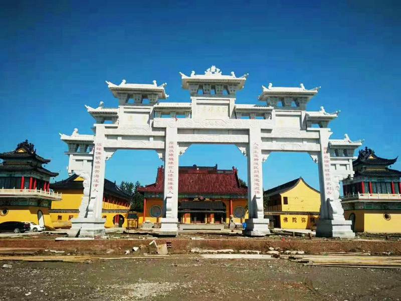 三門七樓石牌坊