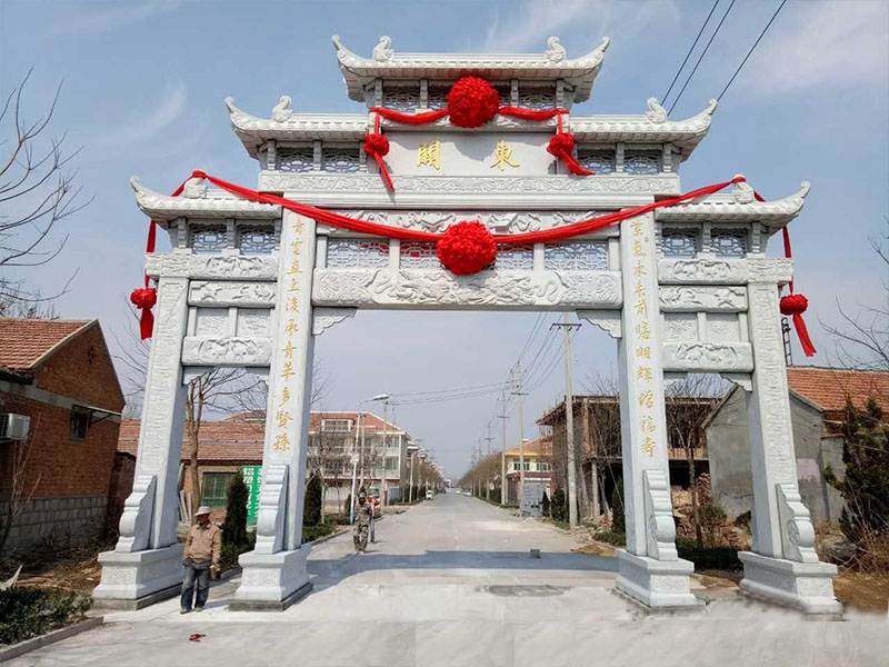 三門五樓石牌坊