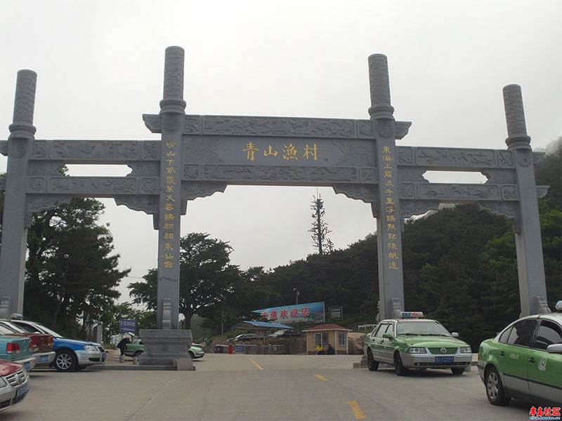 簡(jiǎn)單村莊石牌坊樣式