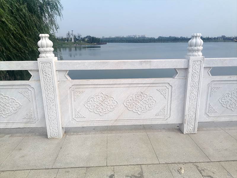 漢白玉石欄桿生產(chǎn)廠家