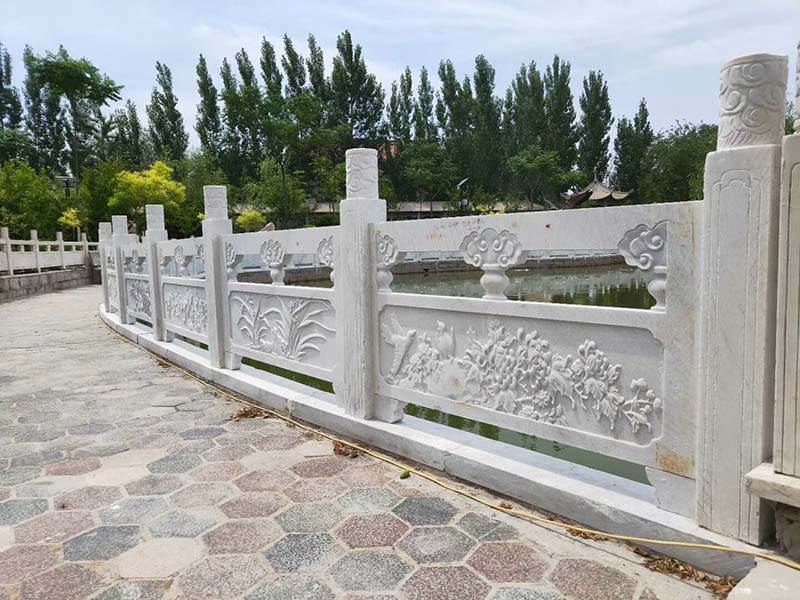 漢白玉石護(hù)欄定制價(jià)格